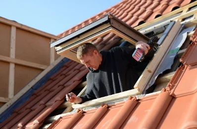 Pose de fenêtres de toit Velux à Lucarré